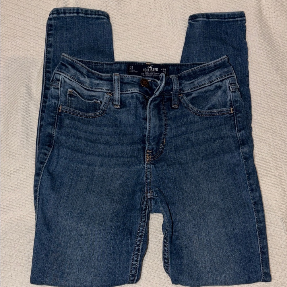 Hollister Women's Dark Blue Skinny Jeans